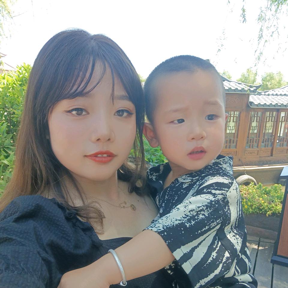 放下刘海萌妹子✨