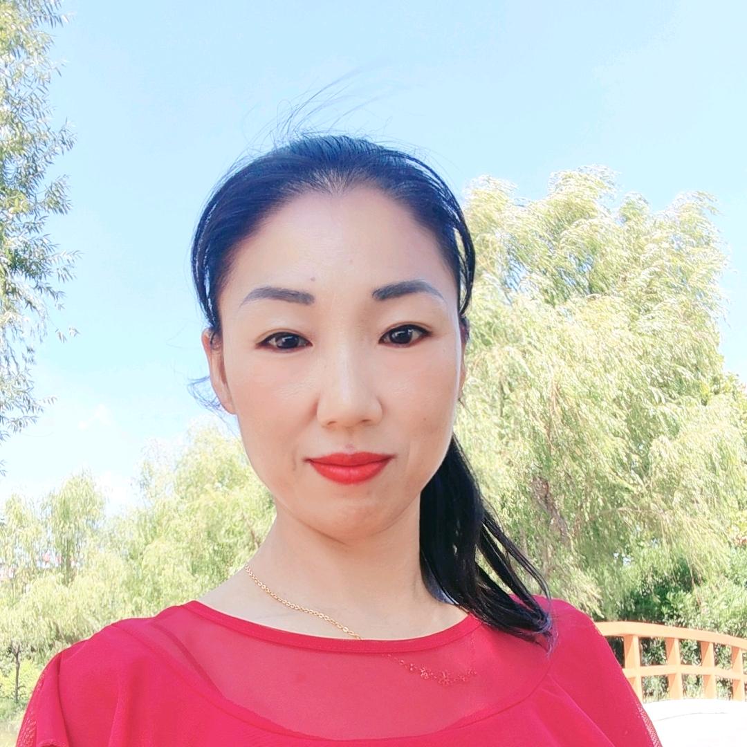 娜娜爱跳舞