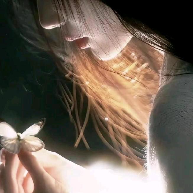 ≽^•༚• ྀི≼