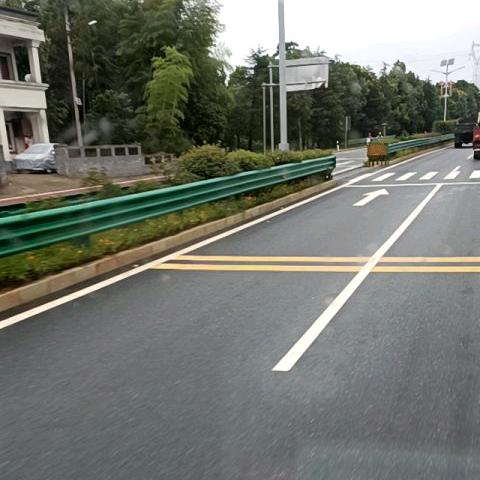 困难在大，笑着去面对