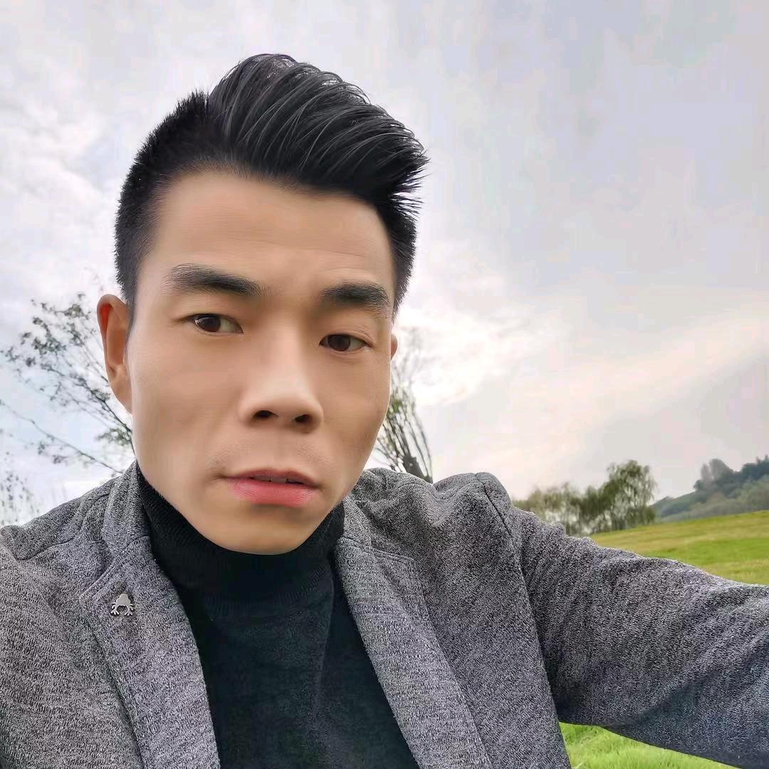 老梁聆听