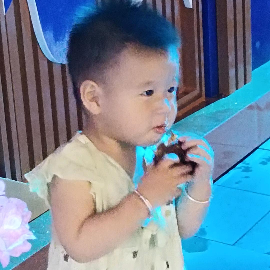 是欣欣呀！