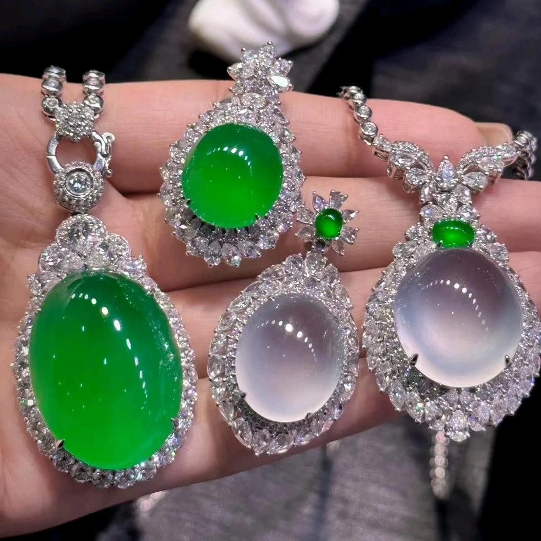 中缅边境向上翡翠