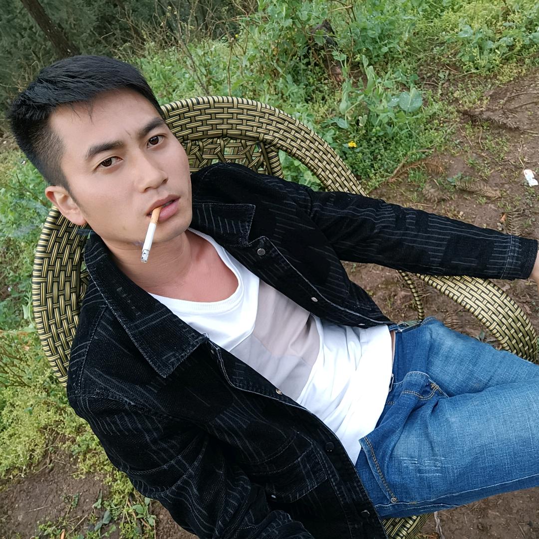 装修平平爱山歌