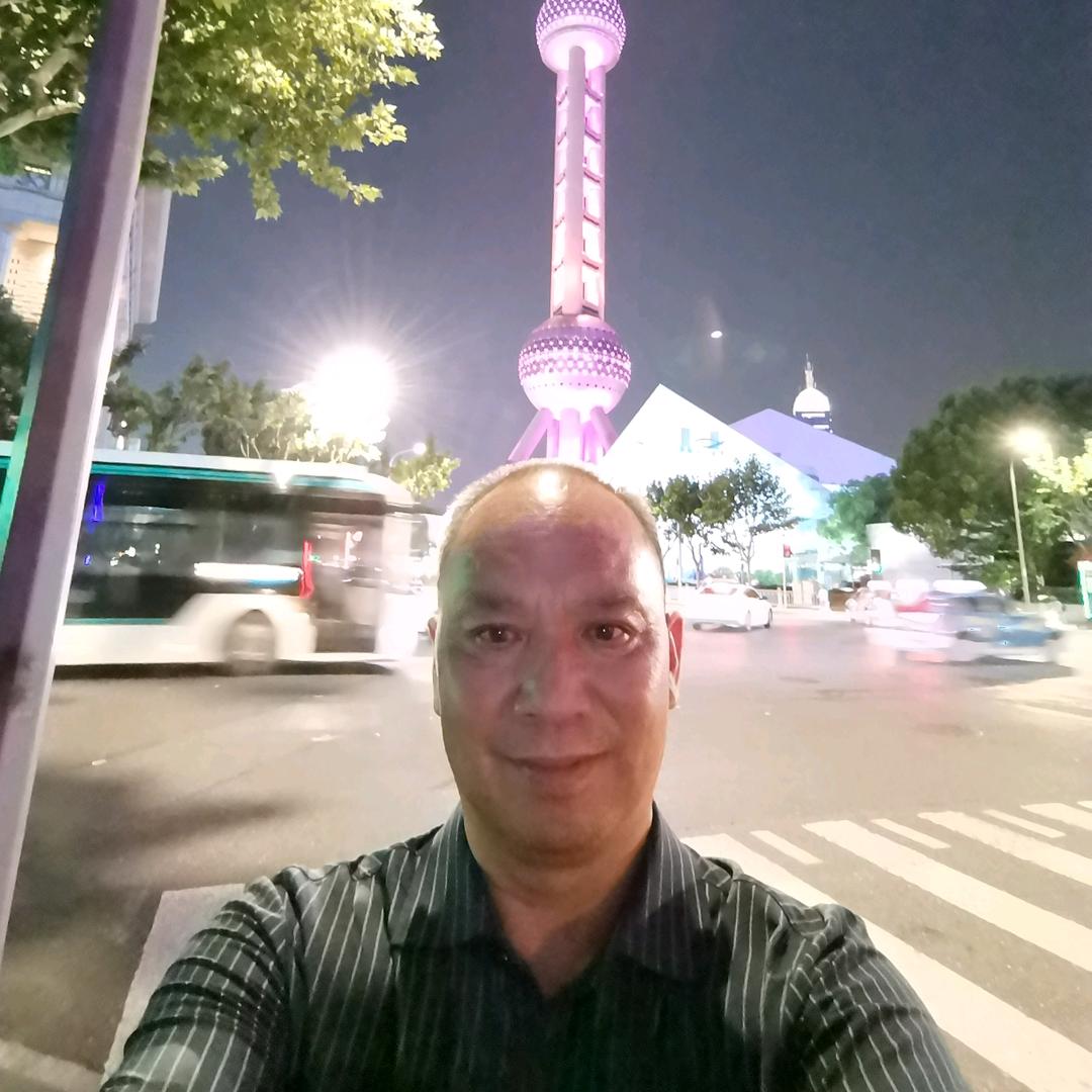 卡子学校的老头