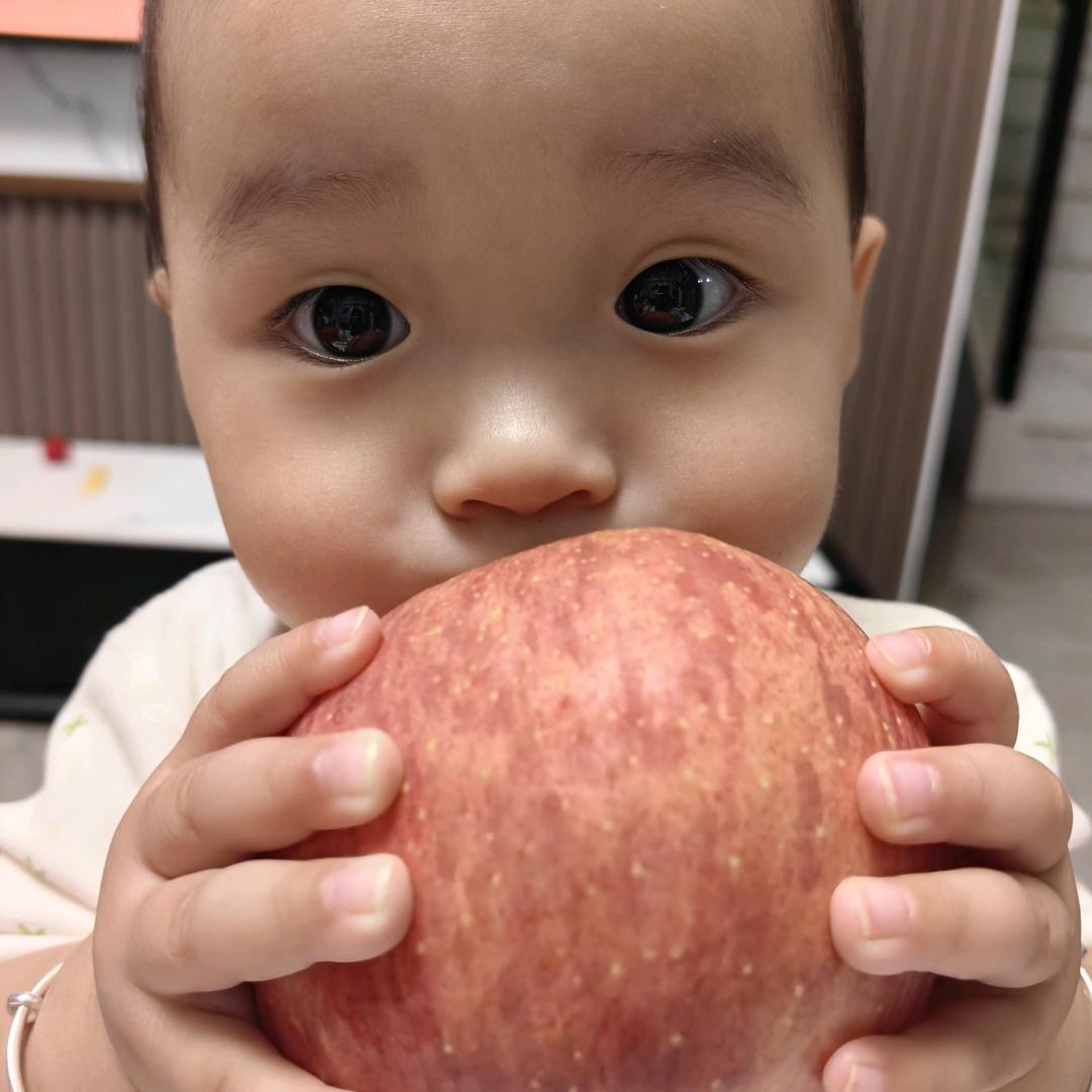 人手一瓶冰可乐