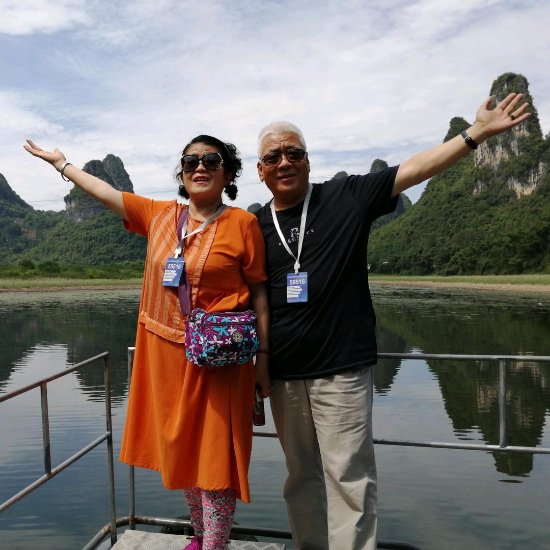 爱音乐，爱唱歌