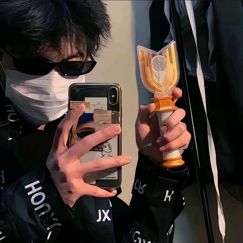 卖导弹的小男孩