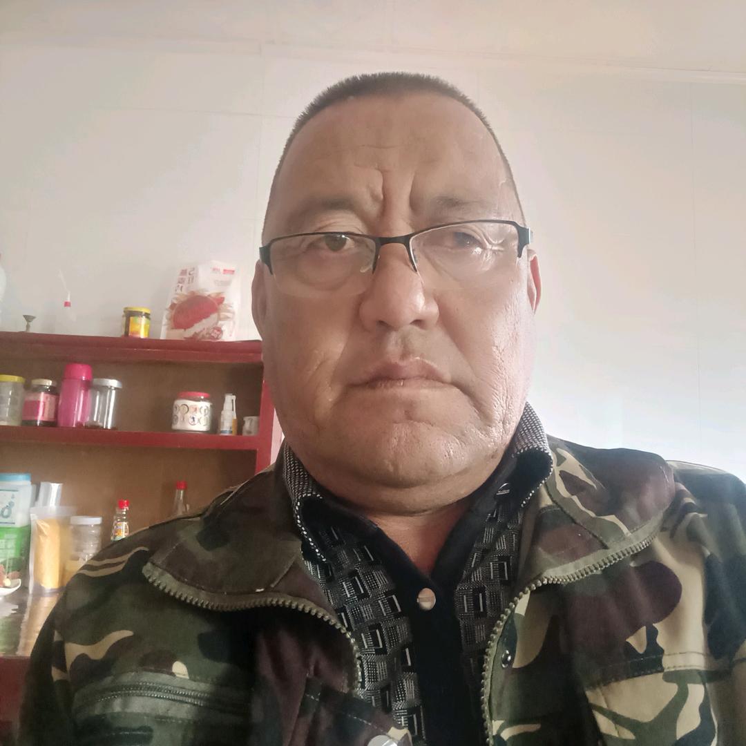 鄂尔多斯巴哥（70后）