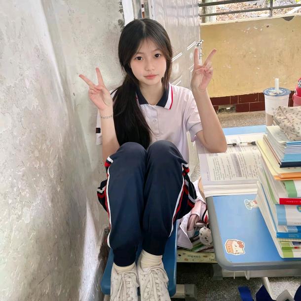 何妍乖乖女
