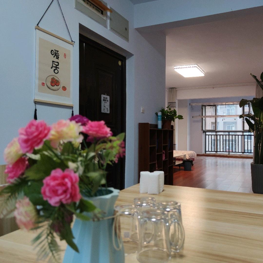 赏花赏月赏耳光