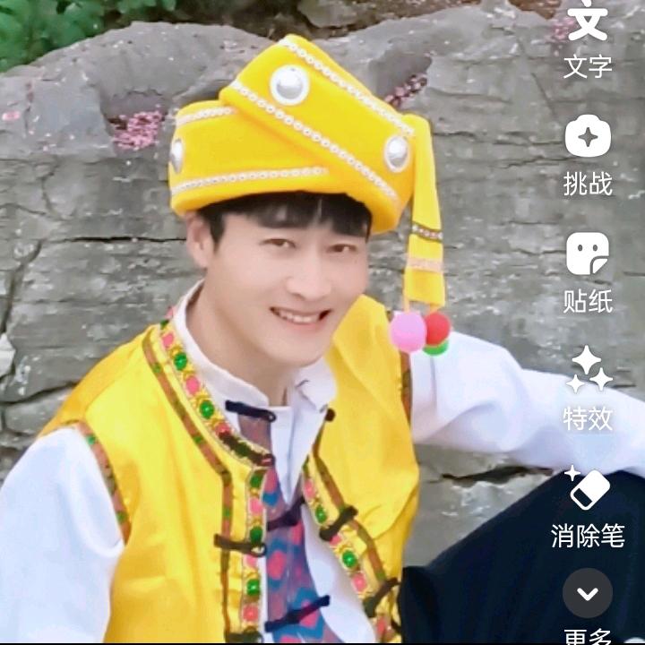 湘哥哥（右右，解天龙团