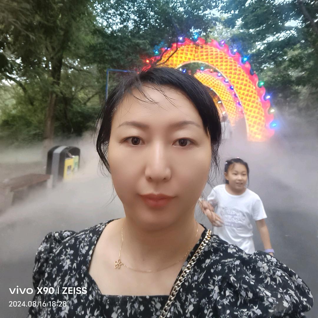 珲春河南街炎炎串城