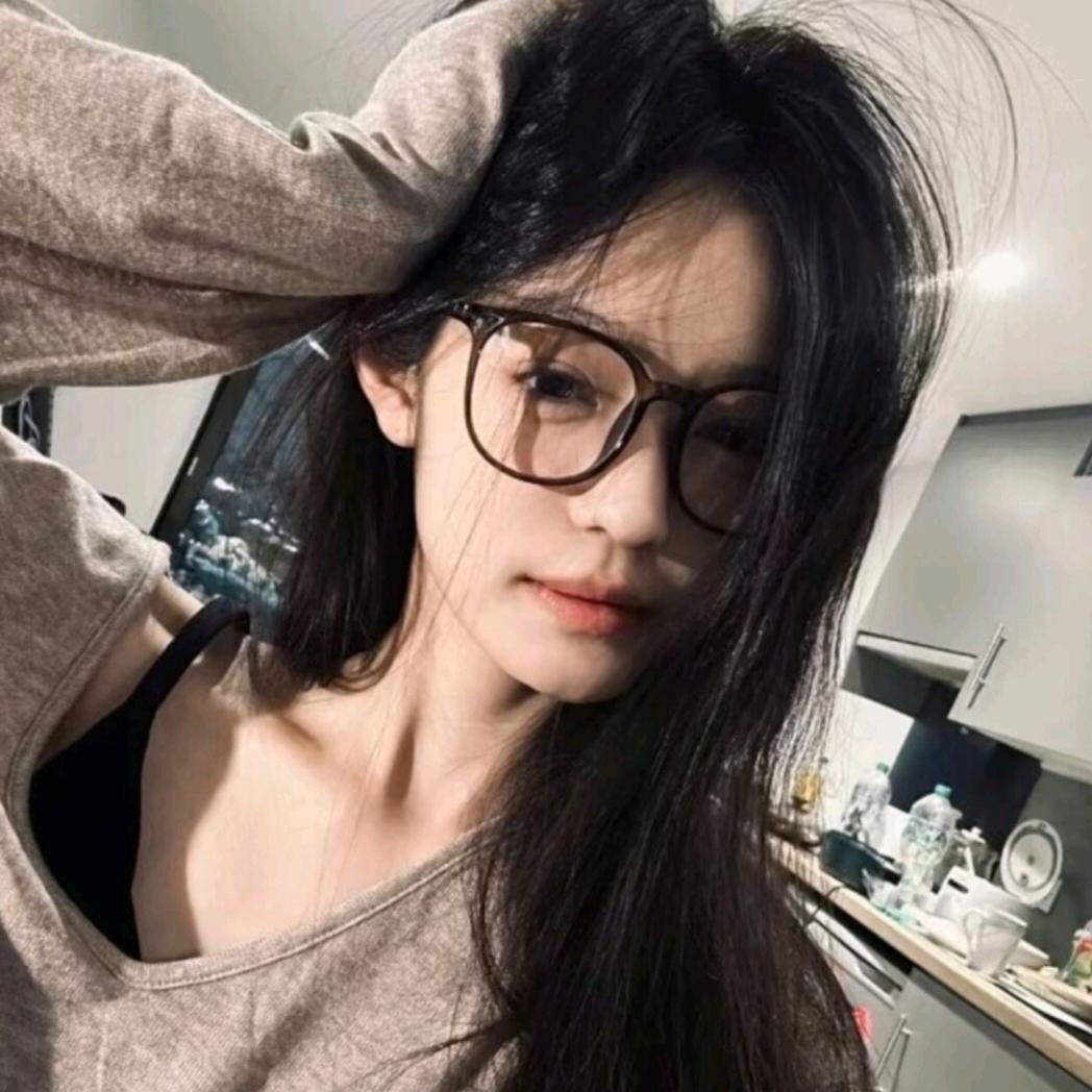 呆呆^