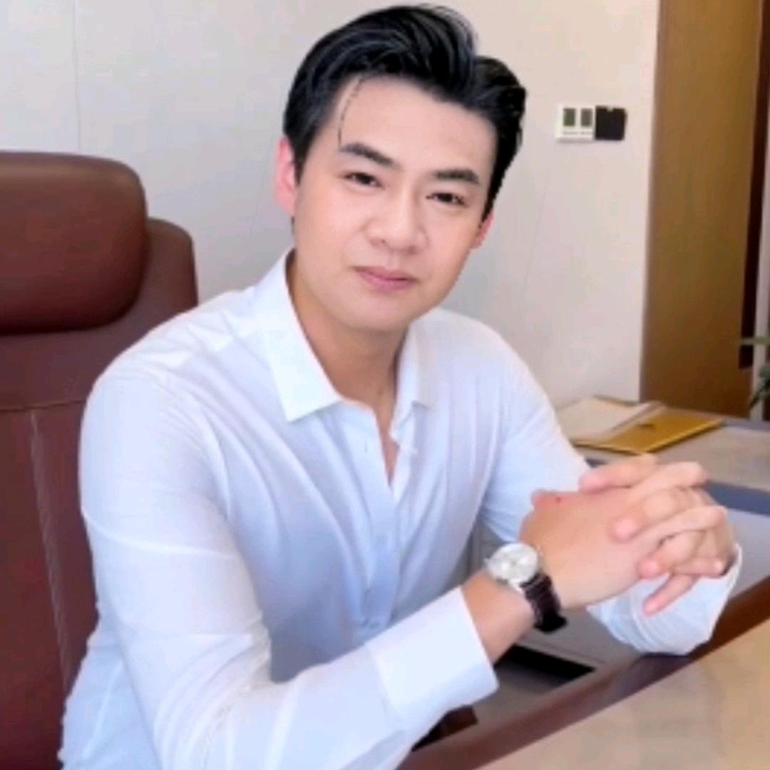 最熟悉的陌生人→龍哥