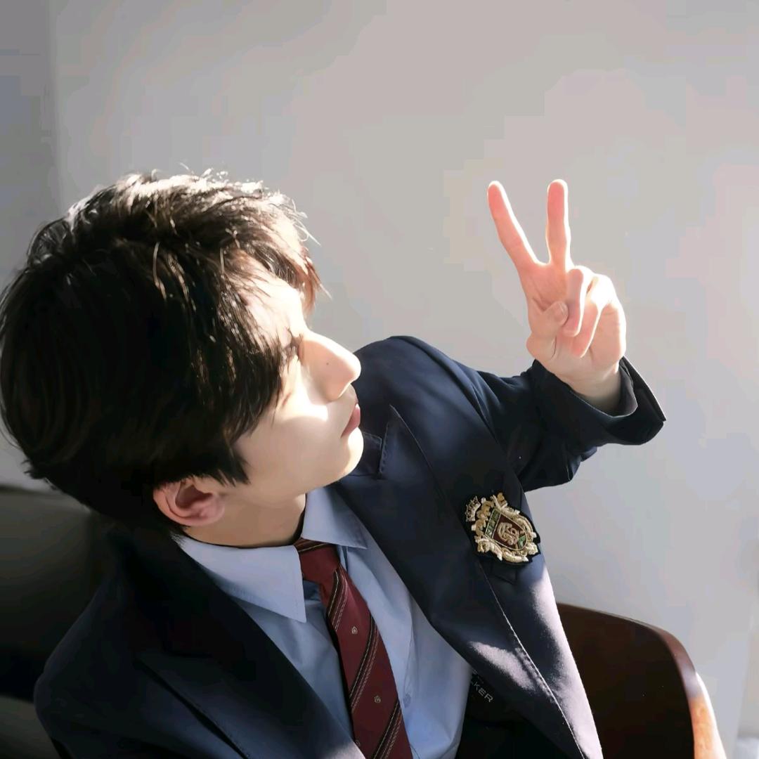 爆辣螺蛳粉+炸蛋+十份酸笋