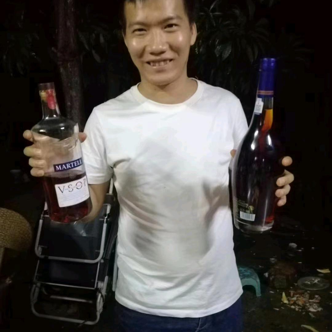 神秘人飞尔外号广东九耳