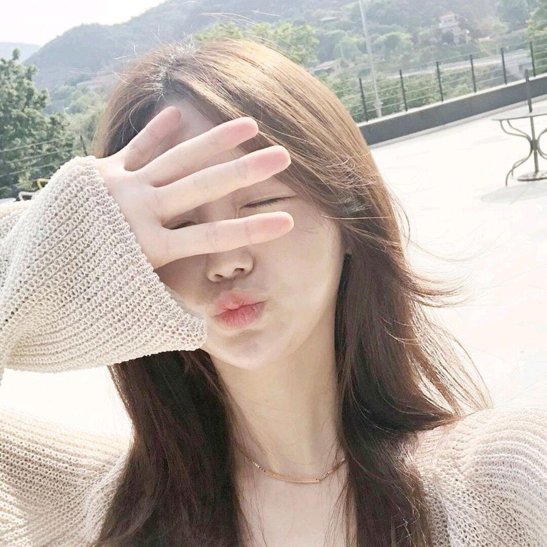 她说