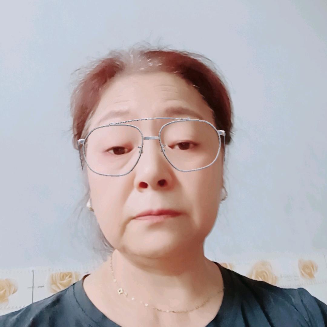 唐琼