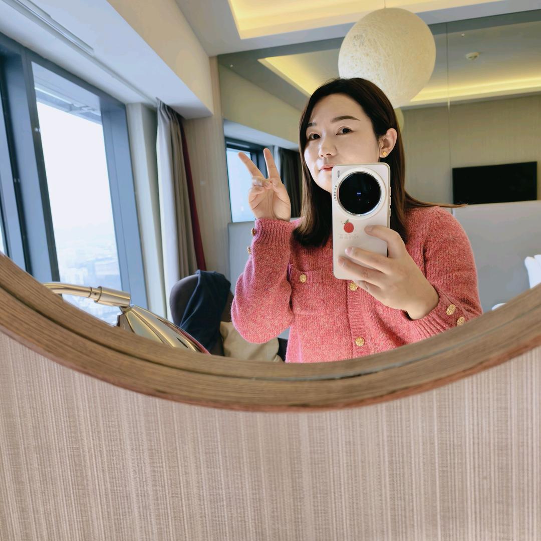 Vivian彭彭