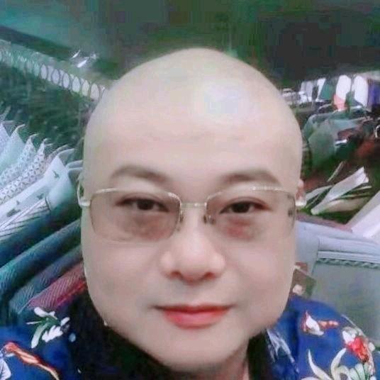 陈忆南