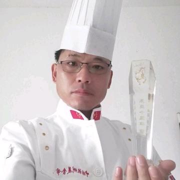 ꧁꫞♥龍♥先生꫞꧂
