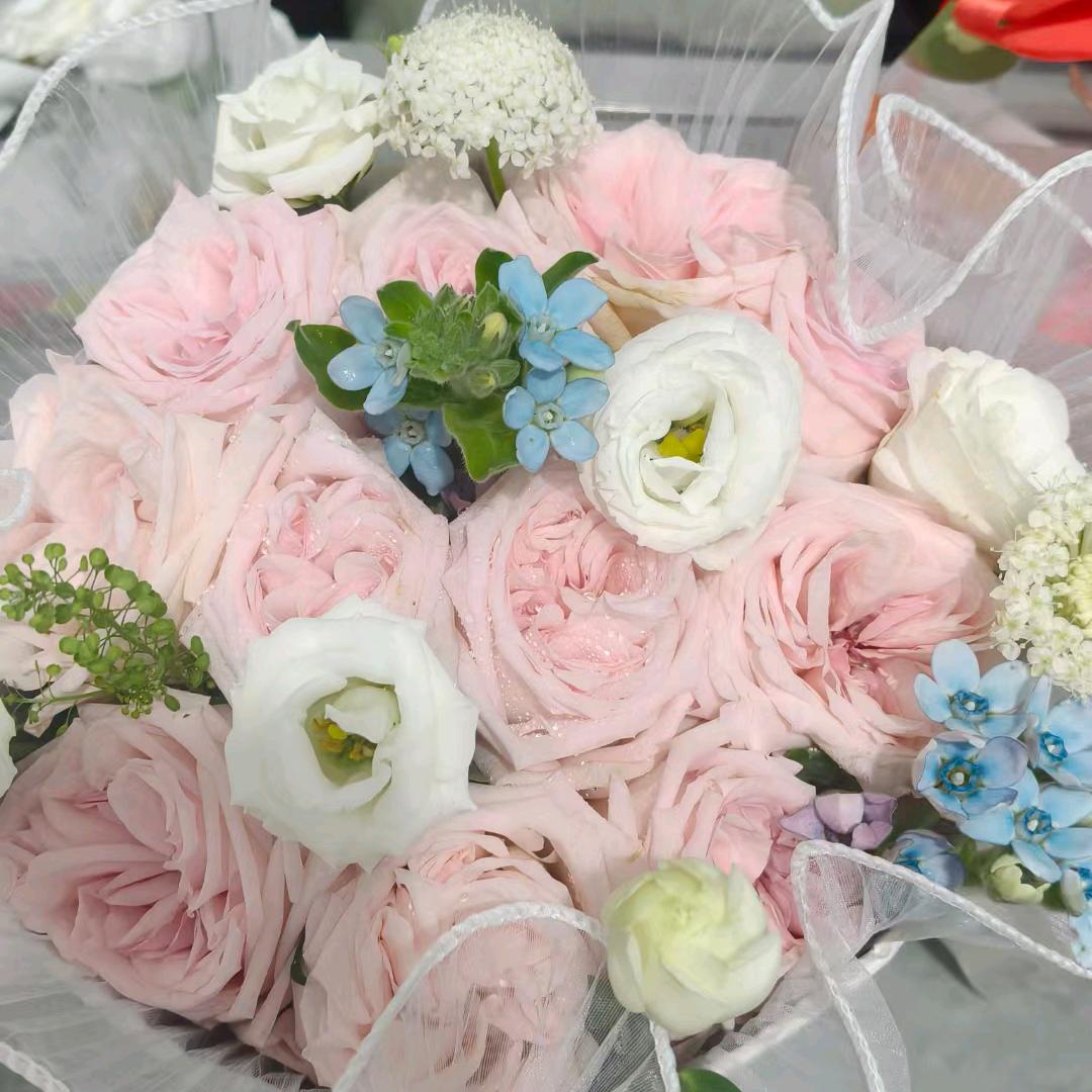 单亲妈妈带一娃励志生活