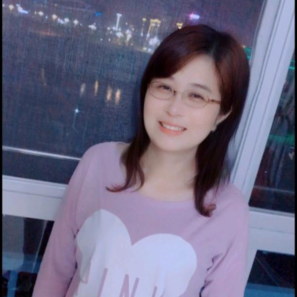 英子