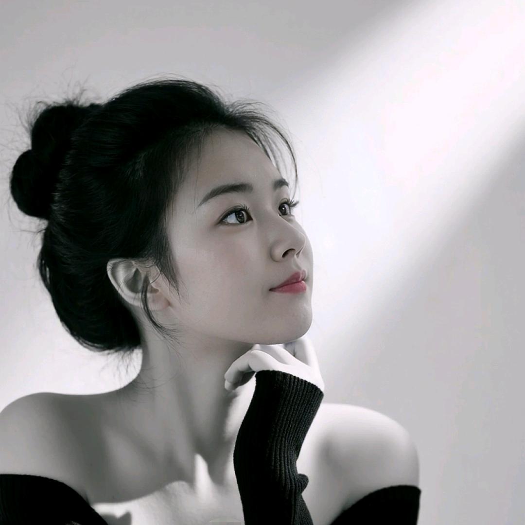 ，陪月亮熬夜，