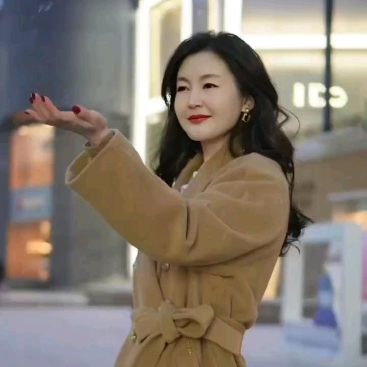 专业瓷砖美缝， 丹丹