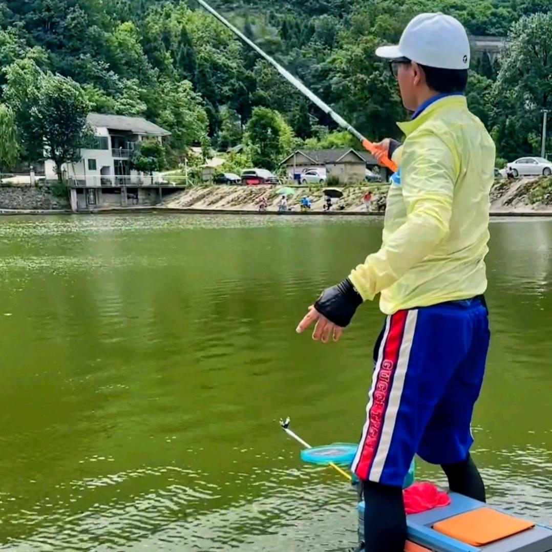 邓刚⚜️教钓鱼