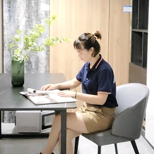 “艾格木”新津店姜姐