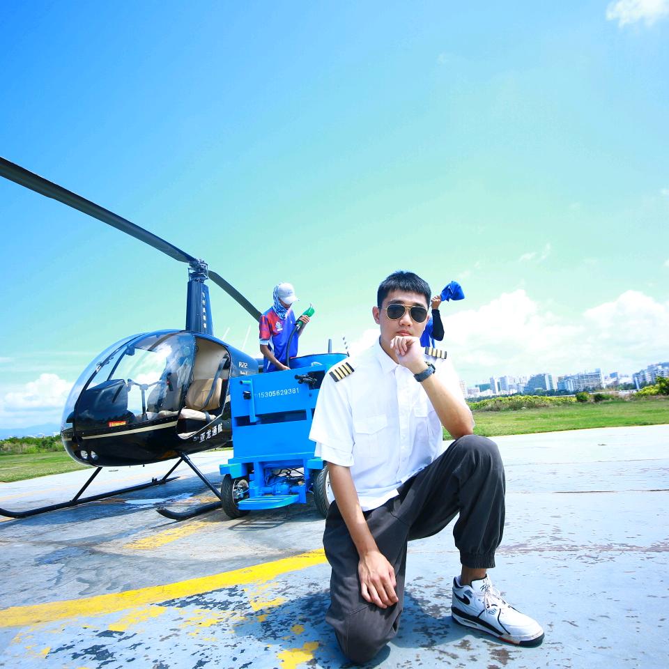 沾沾自喜小猪猪