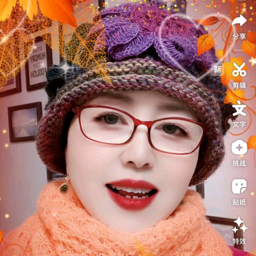 爱唱歌的小老太，小妹