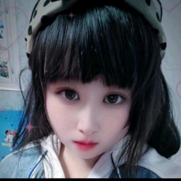 高冷小甜妹