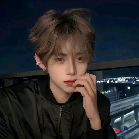 小发呆.（接第五人格代打🥚）