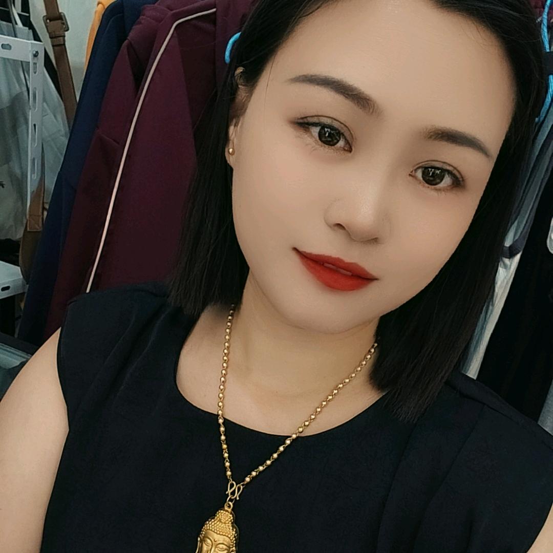 官塘镇｛衣尚阁女装｝