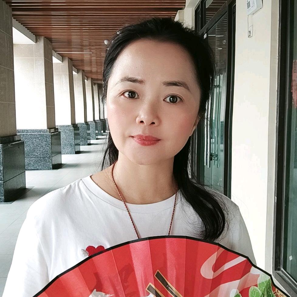 芳姐姐小号(开播号在主页)