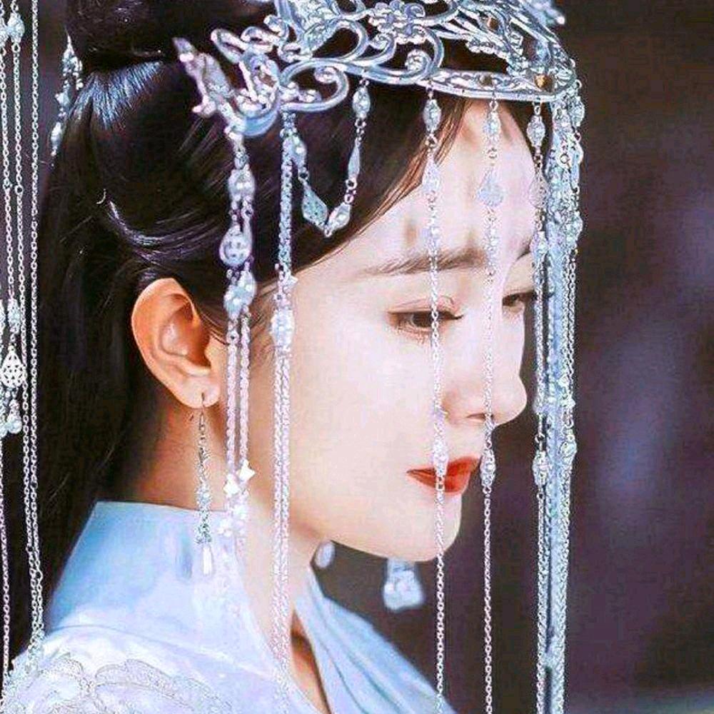 送给她的玫瑰，流着我的眼泪？