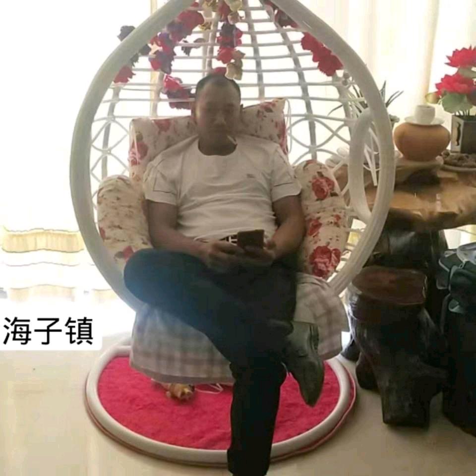 家住在龙🐉🐉尾上