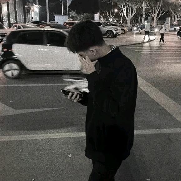 . ⚜️-深 情 小帥. ⚜️