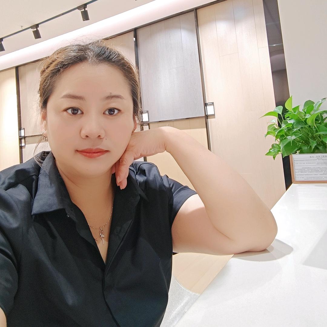 武汉德尔地板一芳姐