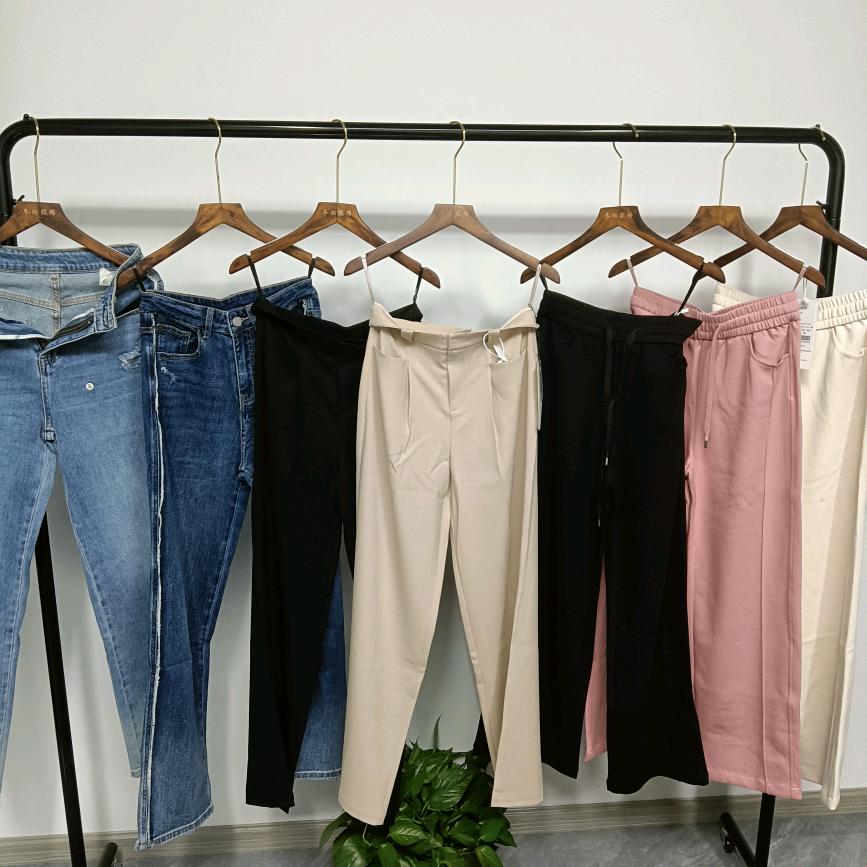 品牌女裤，时尚，简约