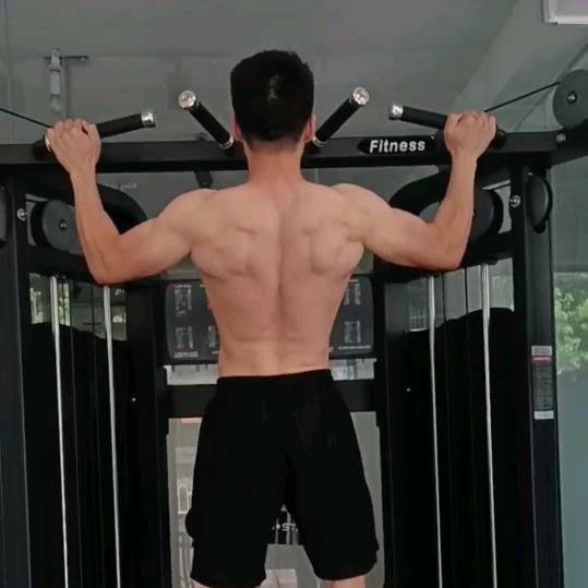 大亚湾龙光城-左邻右舍～胡教练