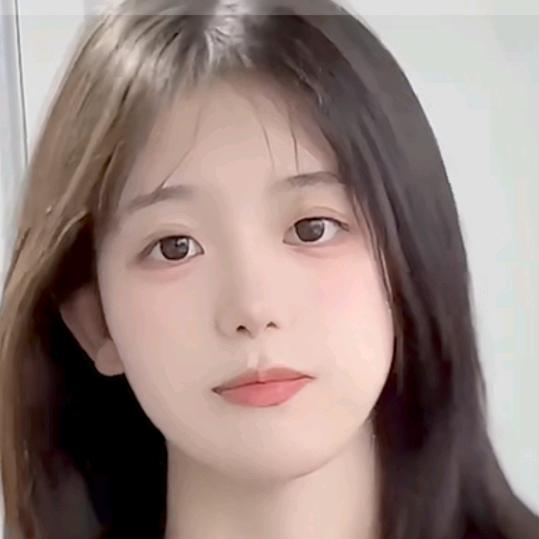 艾艾头像