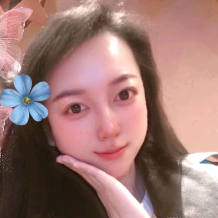 桦甸新世联华超市一楼帽子