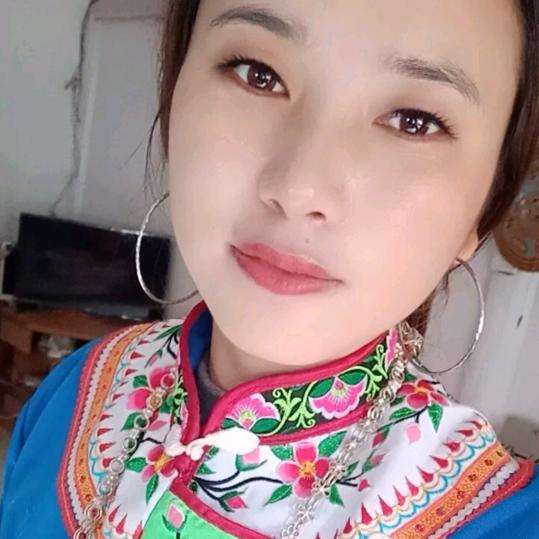 配角