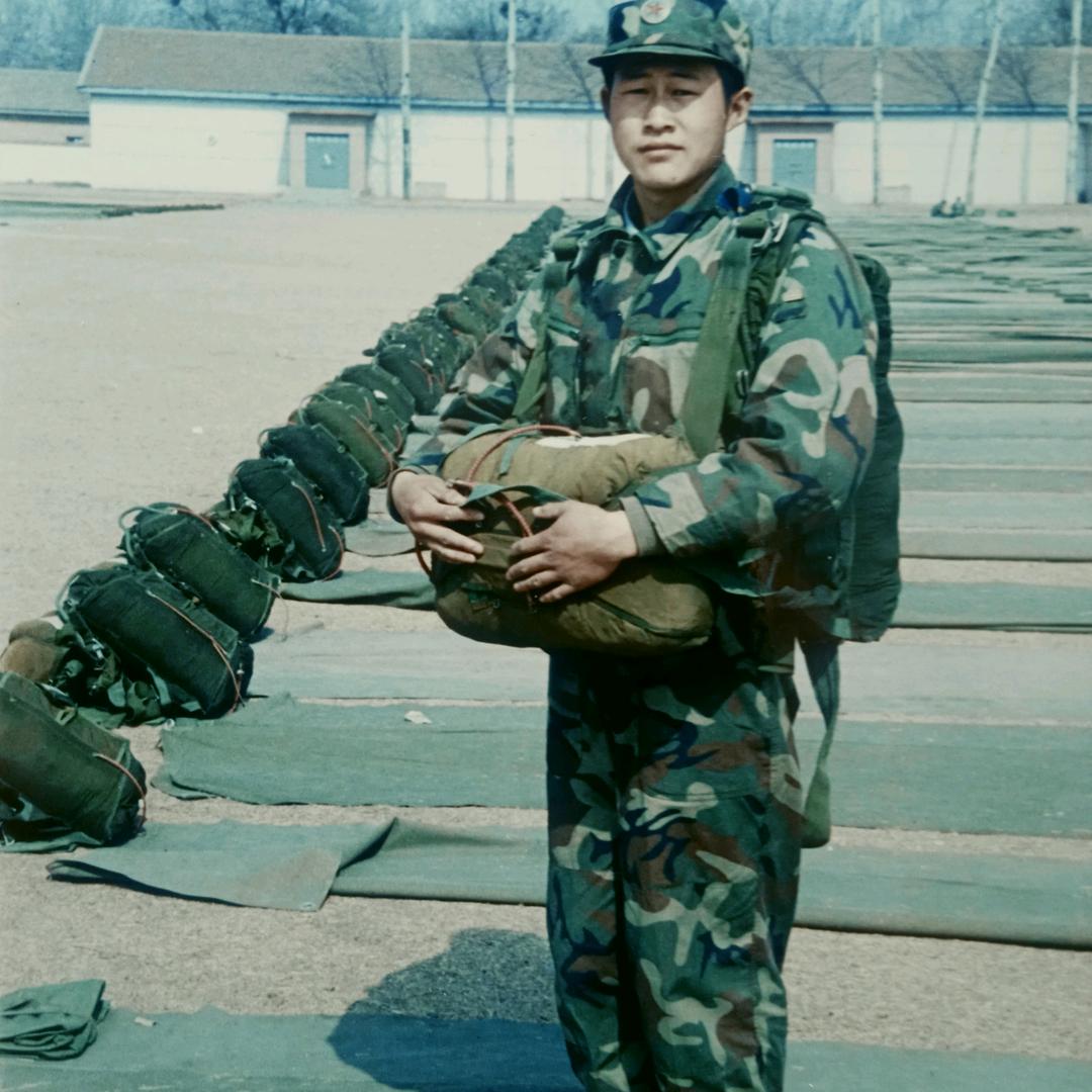 伞兵刘成龙☆