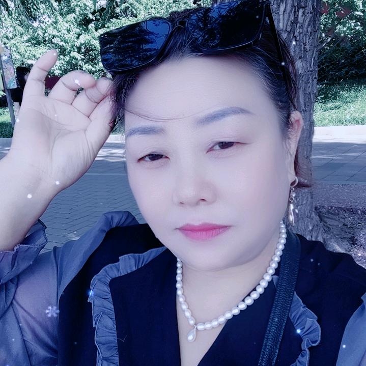 春去冬来。