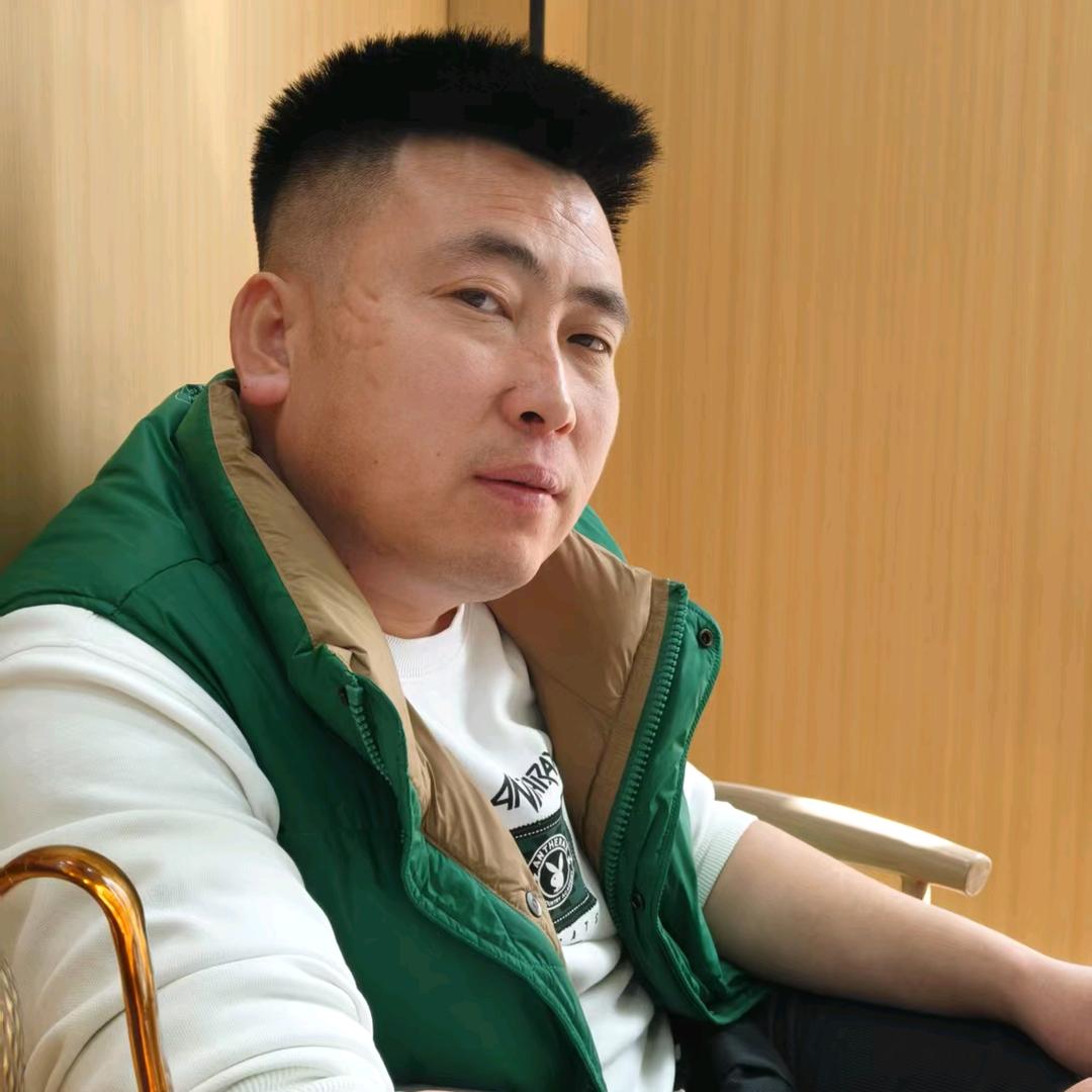 秦飞